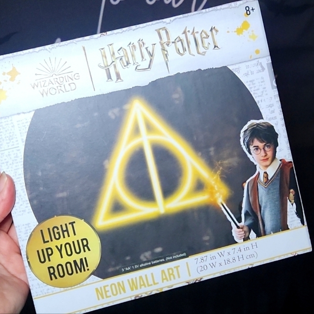 HOGWARTS🎄NEW! HARRY POTTER UNIVERSAL STUDIOS NEON SIGN CHRISTMAS - Picture 1 of 1
